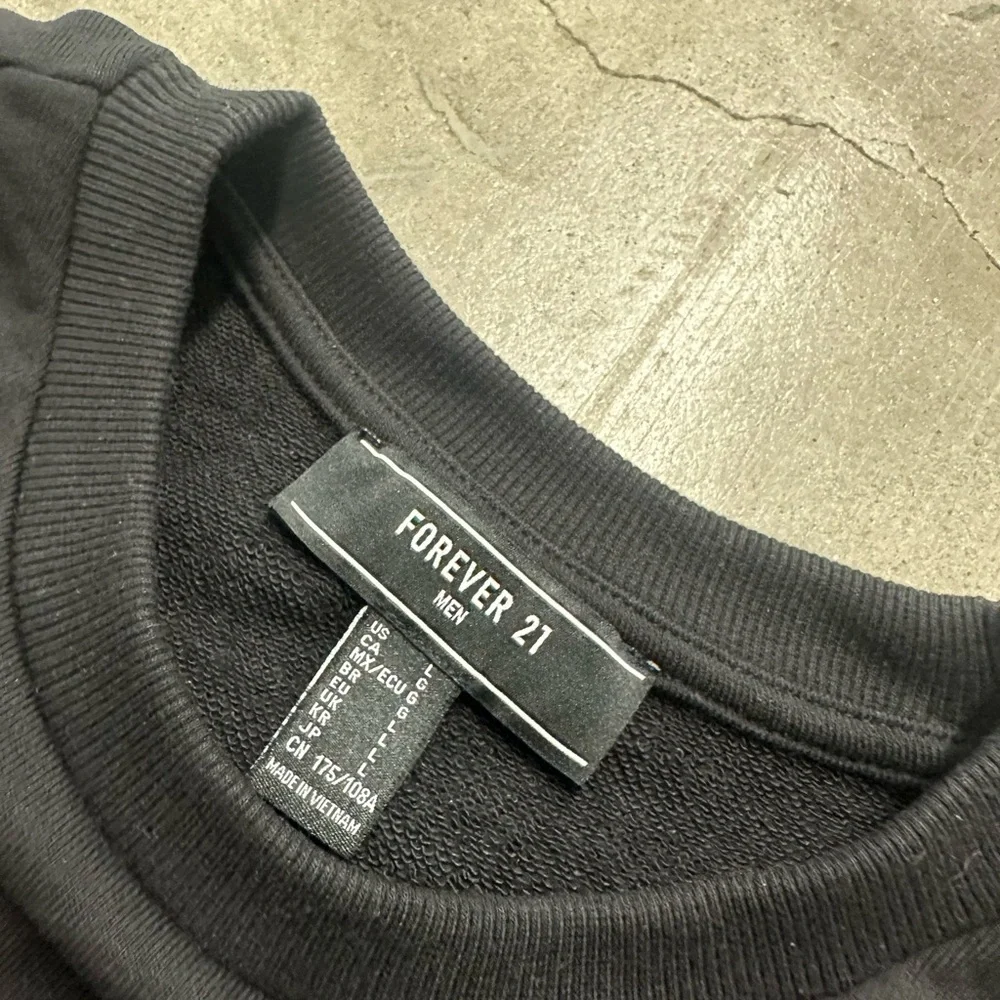 Crew neck - Picture 4 of 4